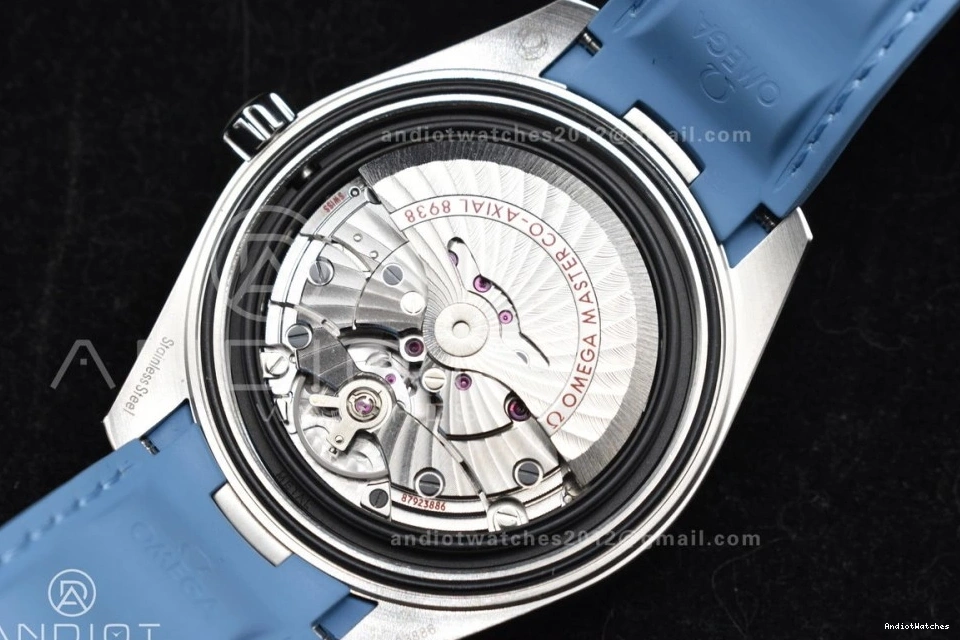 Edition Blue Best Terra Worldtimer Summer GMT A8938 43mm Rubber 511 Clone Comfortable VSF on Aqua Dial Super 1:1 Strap Blue 1101